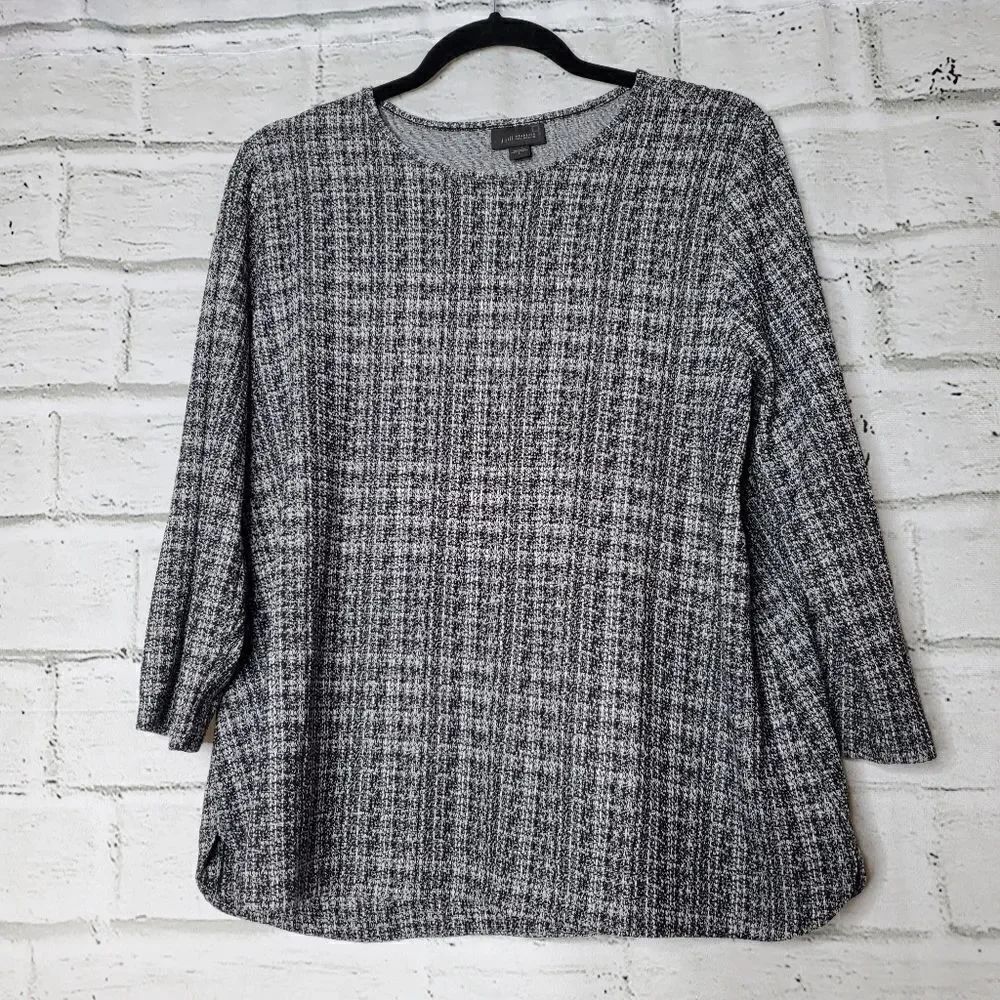 J. Jill wearever collection long sleeve black white Rayon Pullover shirt